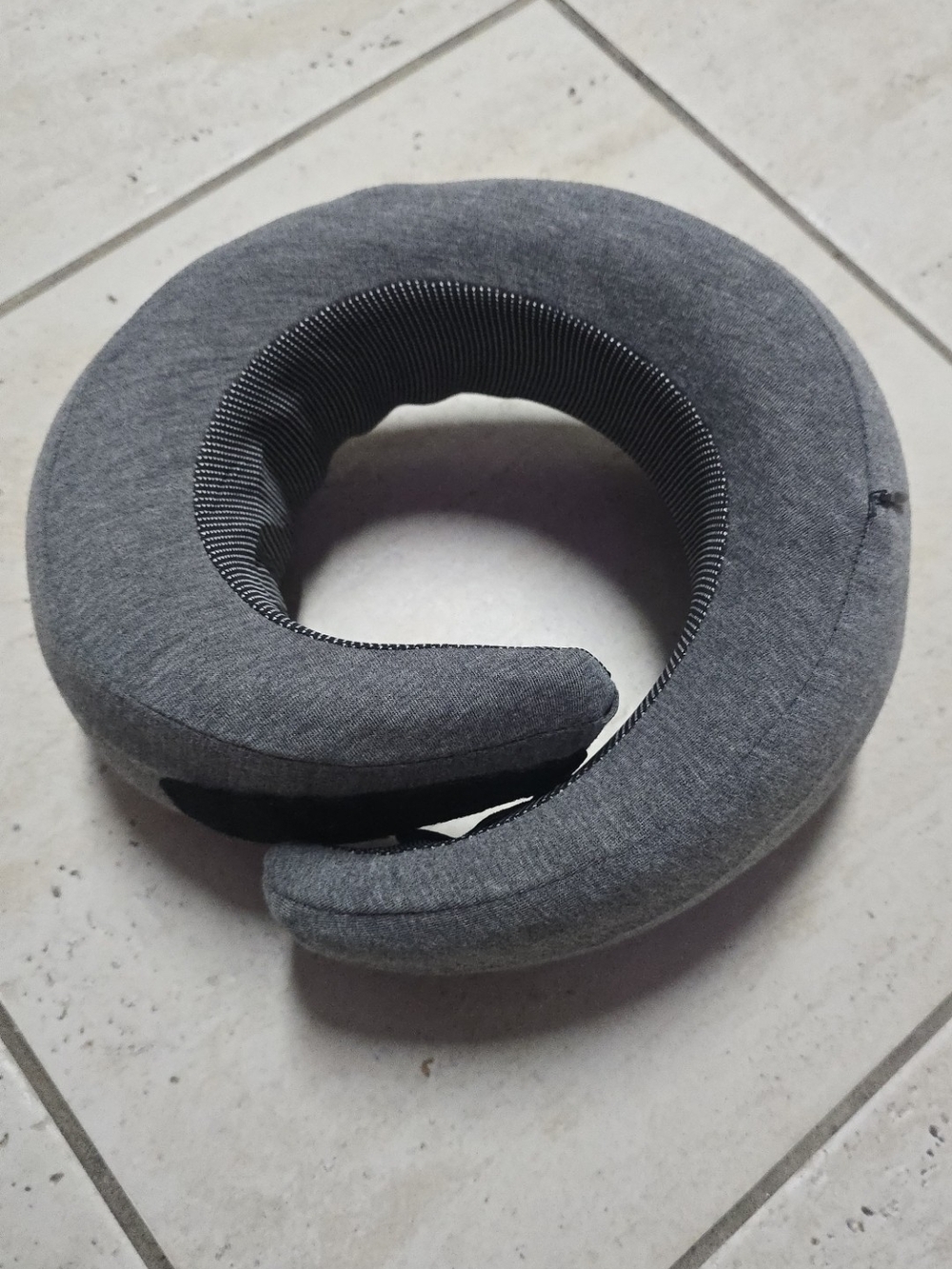 Travel Pillow For Neck - Picture 3 of 5